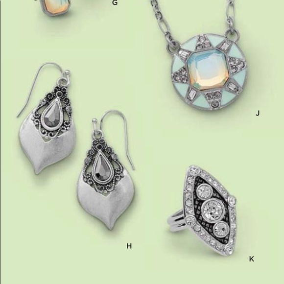 Lia Sophia Sensational Ring - Picture 6 of 7